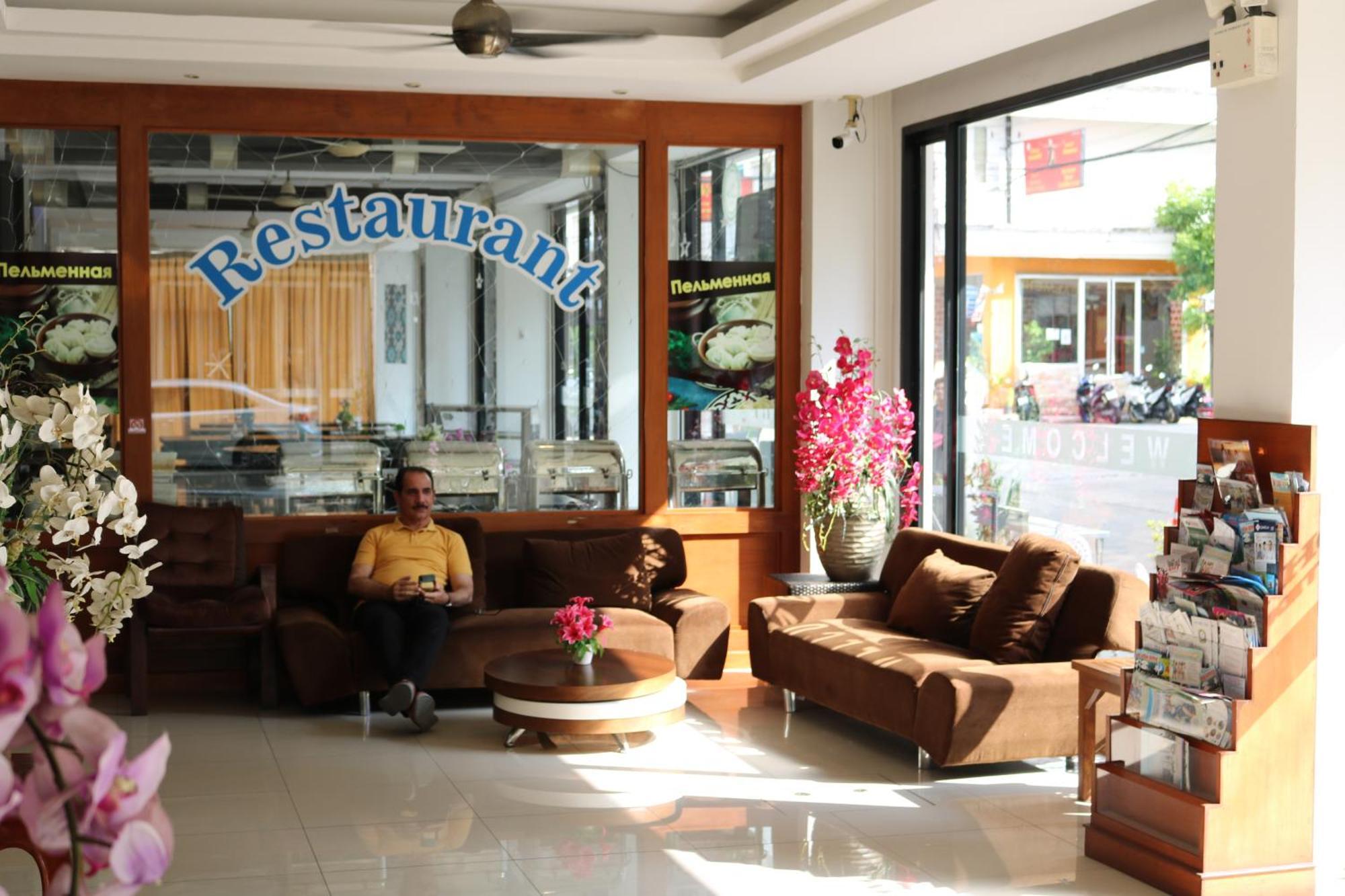 Hotel Diamond Crown Patong Exterior foto